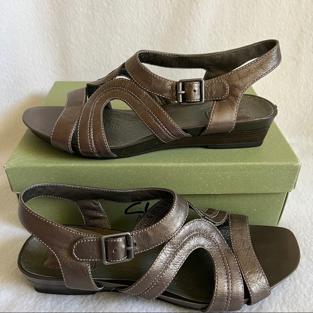 Clarks Artisan Orchard Sky Leather Sandals